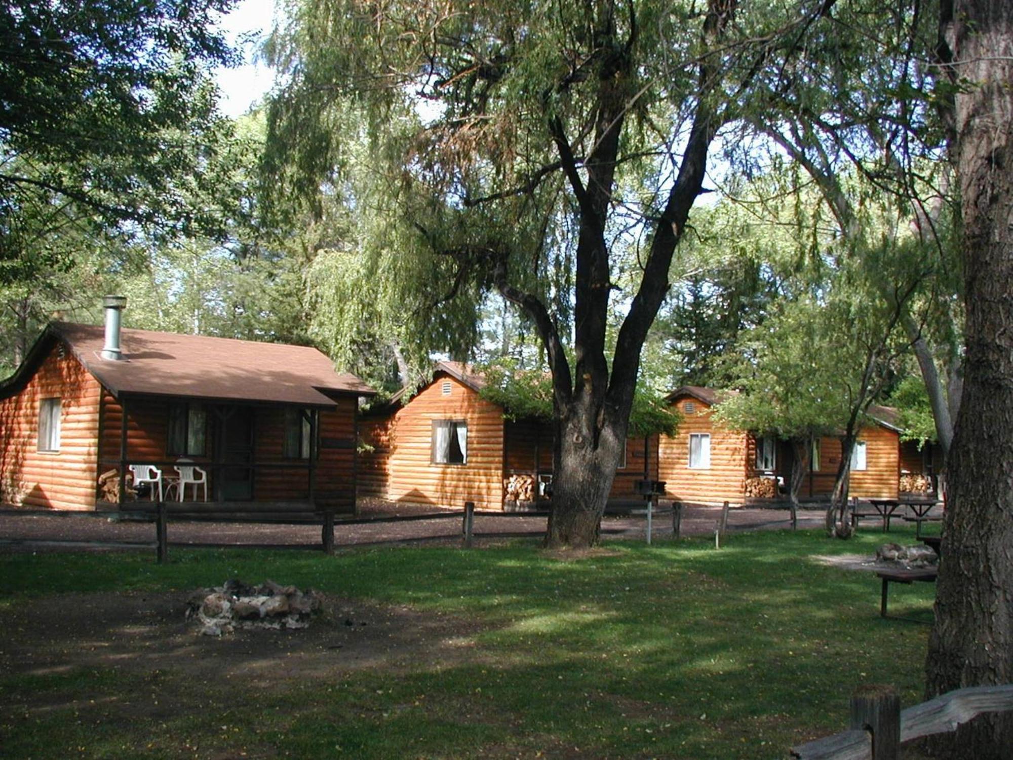 פיינטופ-לייקסייד Lazy Oaks Resort מראה חיצוני תמונה