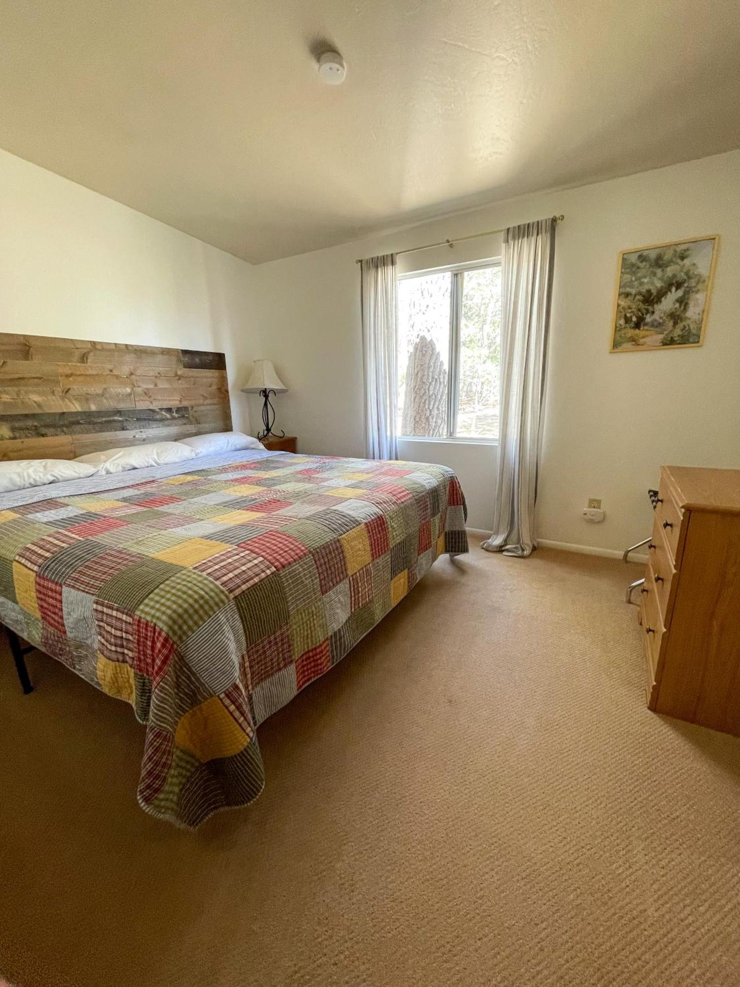 פיינטופ-לייקסייד Lazy Oaks Resort חדר תמונה
