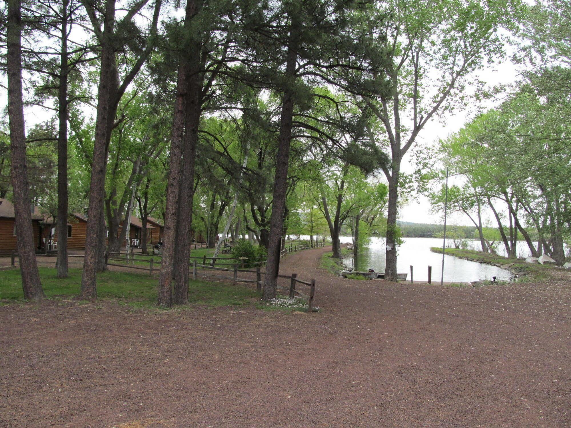 פיינטופ-לייקסייד Lazy Oaks Resort מראה חיצוני תמונה